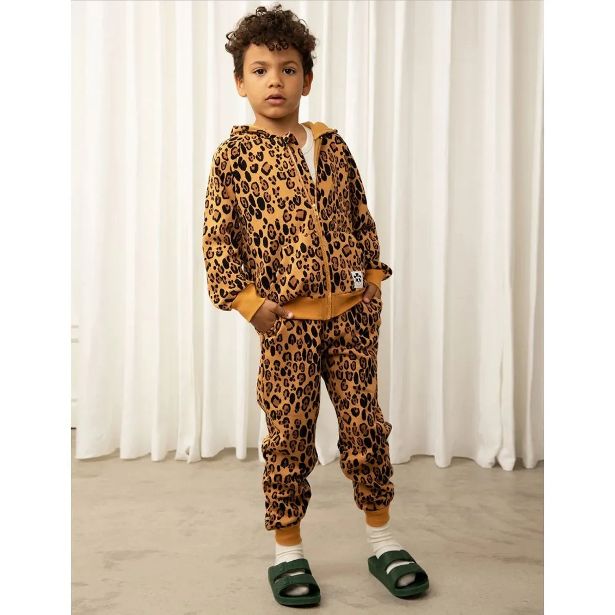 Basic Leopard Sweatpants