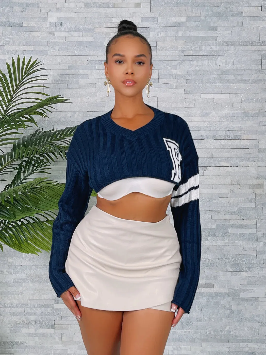 KNIT CROP LETTER SWEATER