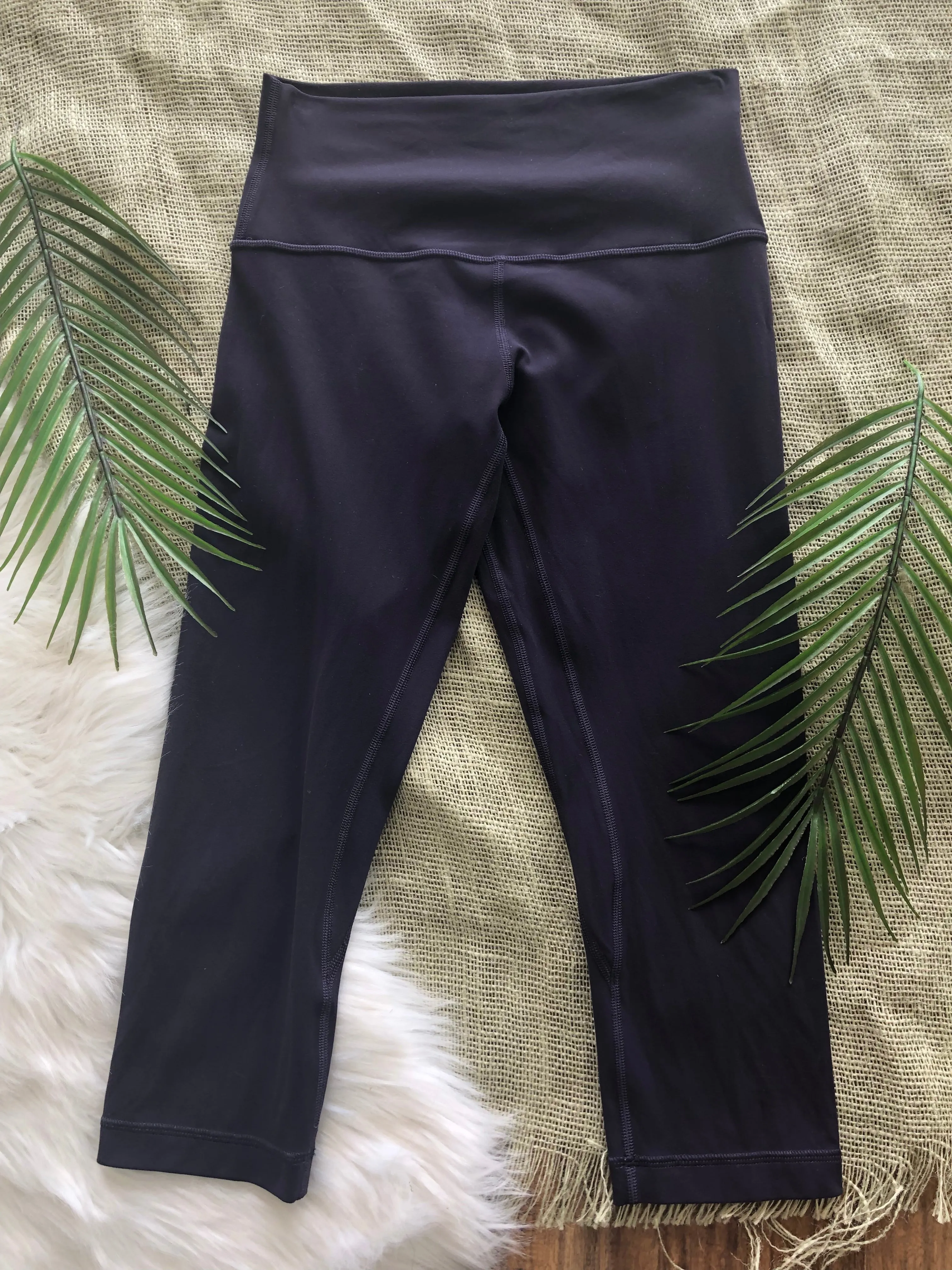 Lululemon Plum Leggings - Size 6