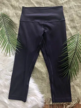 Lululemon Plum Leggings - Size 6