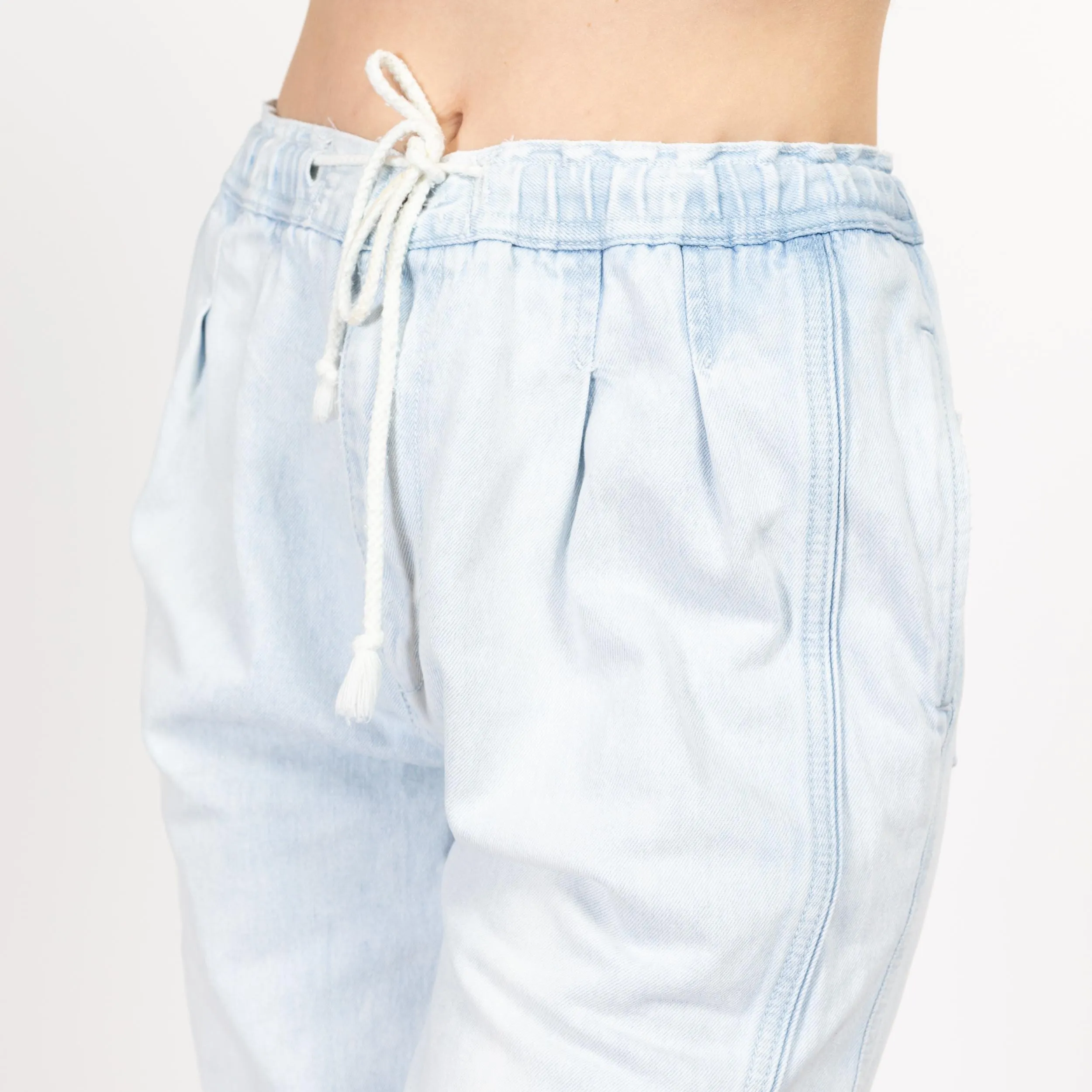 Medium 80s Light Wash Drawstring Waist Jeans 27"-31"
