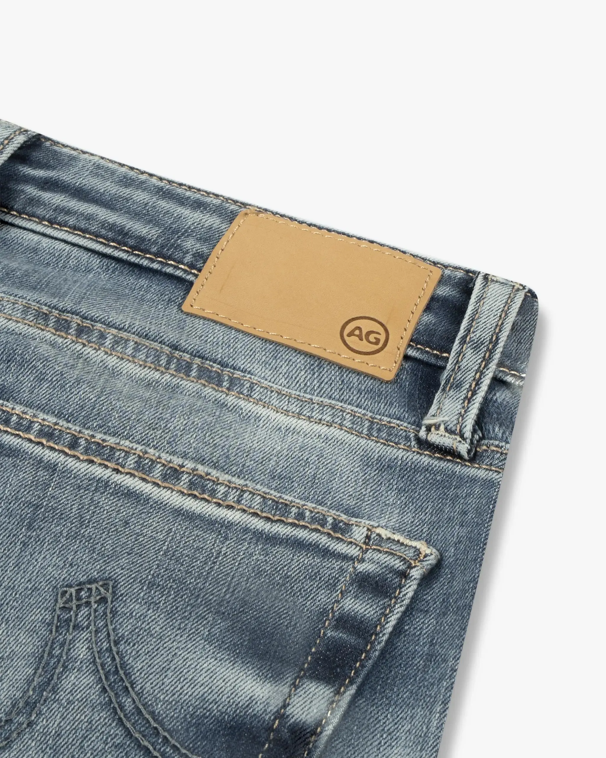 The Girlfriend Jeans von AG Denim